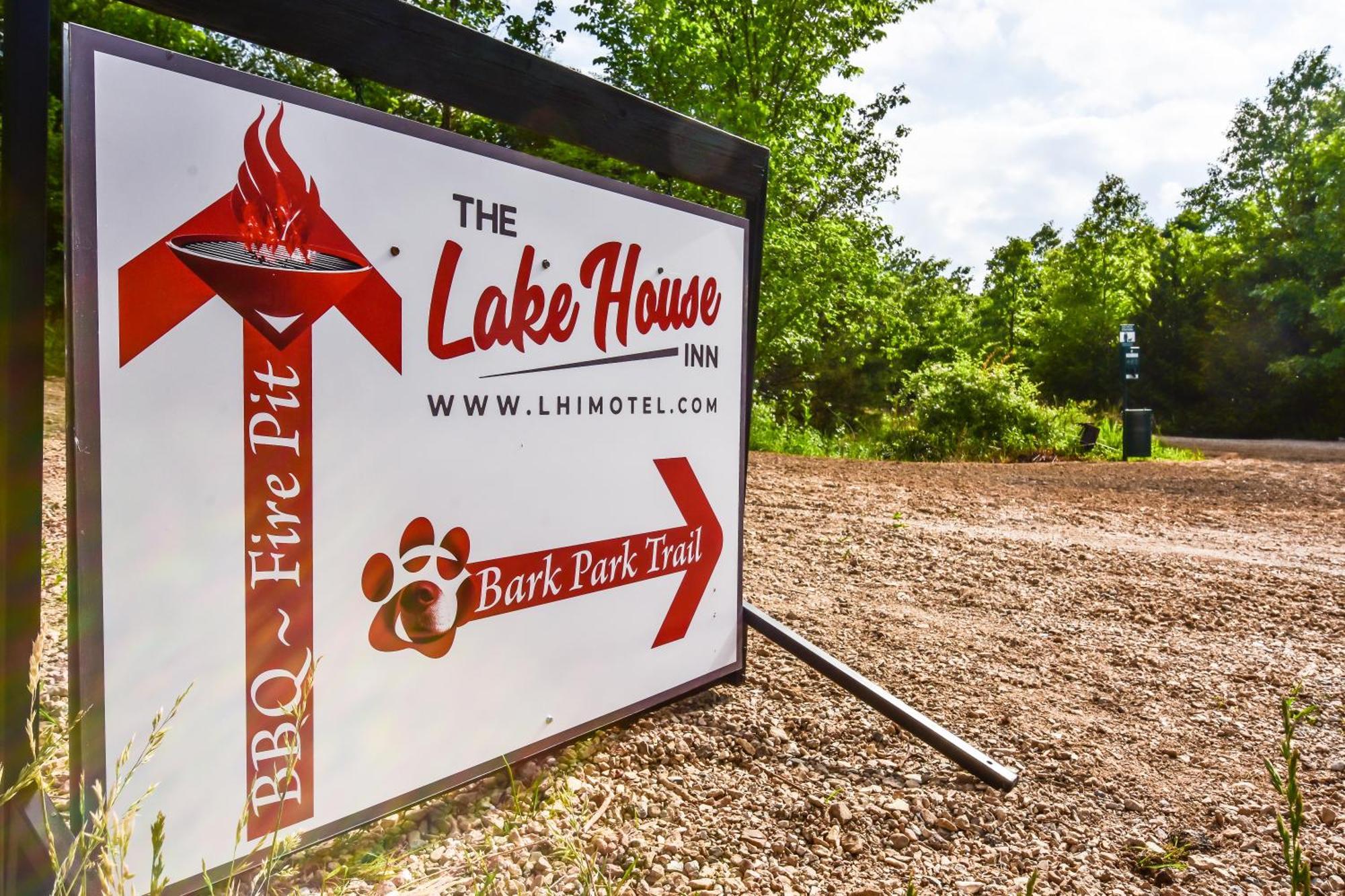 The Lake House Inn Laurie ภายนอก รูปภาพ